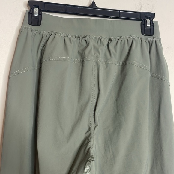 Lululemon | Women’s Adapted State High-Rise Jogger
Full Length in Desert Green 4 - Picture 6 of 8